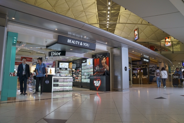 홍콩 첵랍콕 국제공항 신라면세점 매장. 호텔신라 제공