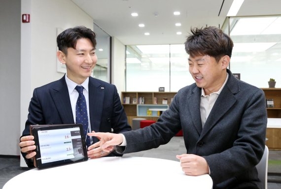 [변신하는 은행점포②] BNK경남은행, 태블릿 브랜치 활용한 '미니점포'