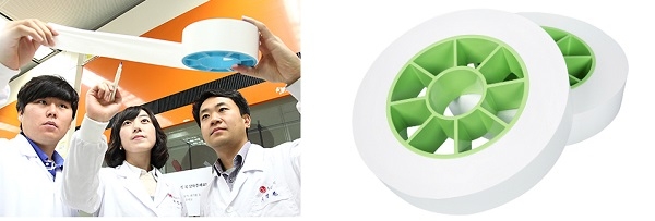 LG화학(왼쪽)과 SK이노베이션의 분리막 제품. (사진=각사)