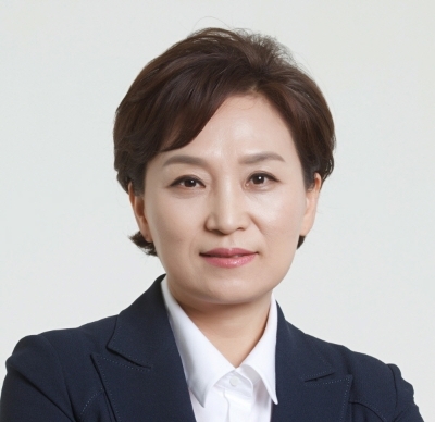  29일 KBS 뉴스라인에 출연해 보유세 인상을 시사한 김현미 국토교통부 장관.