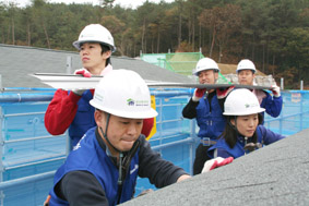 알리안츠생명, 사랑의 집짓기 봉사활동