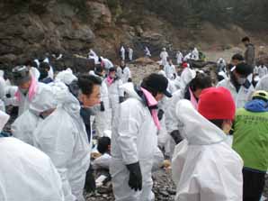 SK證, 태안 기름유출 피해복구 봉사활동