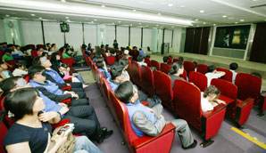 삼성화재 ‘시각장애학생 영화감상 행사’