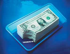 금융권, 달러 확보에 사활건다