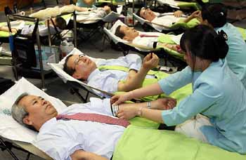 신한지주 “헌혈로 사랑나눠요”