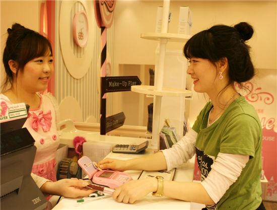 화장품 살 때도 티머니로 결제해요