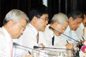 “서민 지원 강화, 부동산 불안 차단”