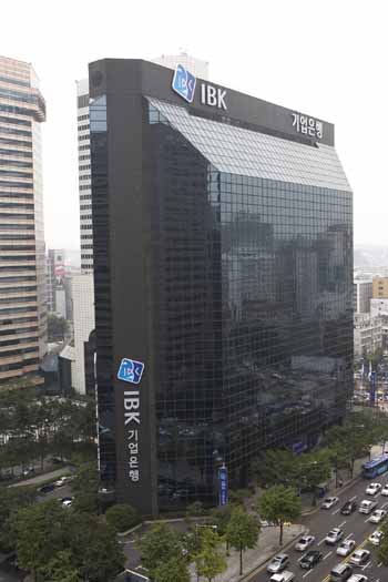 기업銀, 상업은행 변신 성공할까