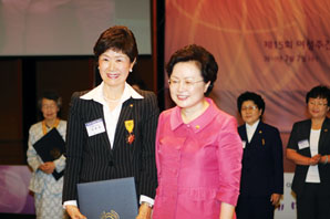 푸르덴셜생명 손병옥 부사장, 국민훈장 목련장 수상