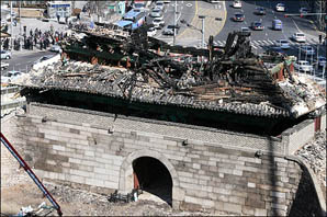 숭례문 화재 3년 목조문화재 무보험 여전