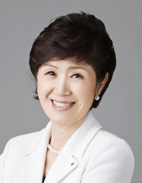 [포커스] 보험업계 최초 여성 CEO, 유리천장을 깬 ‘네 가지 비결’