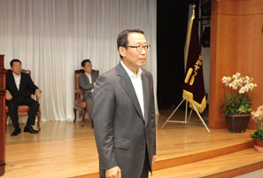 진영욱 사장 “해외PF 참여·대표 정책금융기관”