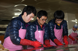 현대證 신입사원, 추위 속 따뜻한 온정 나눠