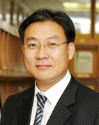 “블루오션 공략으로 고객만족 이룬다”