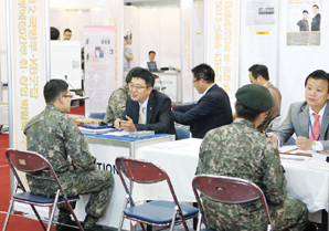 KB금융그룹, 전역 군인 일자리 창출에 적극