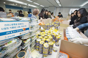 라이나생명, 독거노인에 ‘사랑나눔 식품 키트’ 전달