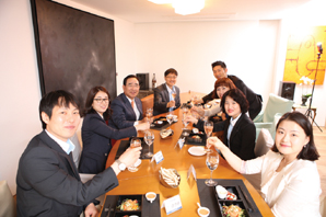 한동우 회장, 직원들에게 화끈하게 밥 사다