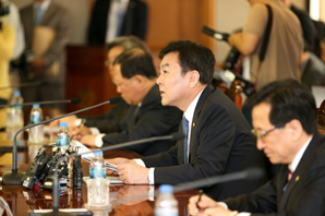 금융산업 ‘불확실성 해소’ 여부가 ‘장기화’ 고비