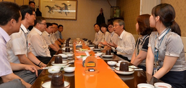 임종룡 회장, 일선 직원들과 연쇄소통 나섰다