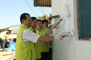인천농협 ‘사랑의 집수리’ 봉사활동