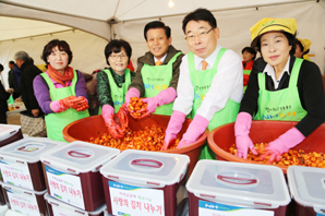 인천농협 ‘사랑의 김치 나눔 행사’