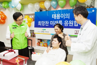 김병헌 LIG손보 사장, 척추측만 아동병실 찾아
