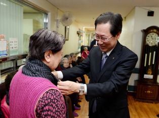 농협손보, 사장님이 목도리를 선물한 사연