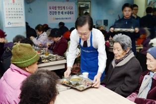 농협손보, 오곡밥 무료급식 봉사