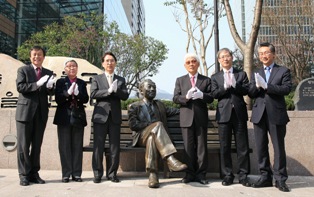 교보생명, ‘횡보 염상섭의 상’ 광화문으로 이전