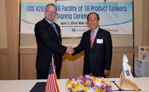 수주 도우려 세계 첫 선박채권보증한 수은