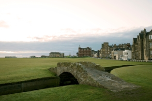 알리안츠생명, 골프의 성지 간다