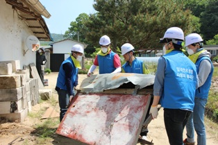 알리안츠생명 임직원, 사랑의 집짓기 봉사활동