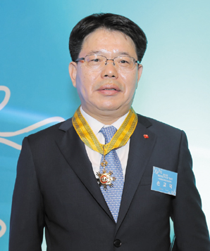 손교덕 경남은행장 ‘국민훈장 모란장’