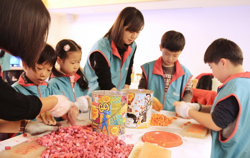 하나생명, ‘크레파스 옮김’ 캠페인 참여