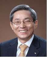 윤종규 KB금융 회장 공식 취임