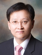 ‘삼중고’ 한국경제, 회복 vs 침체 ‘갈림길’