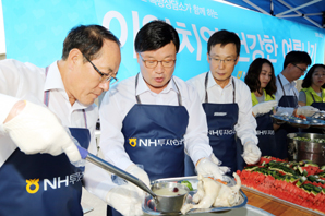 NH투자證, ‘삼계탕’ 나눔으로 어르신들 건강 챙겨