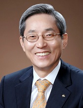 윤종규 KB금융 회장 “성과주의 도입해 효율성 높여야”