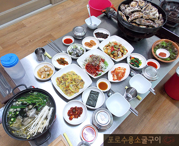제철맞은 굴로 특별한 굴요리 맛보려면 거제도맛집 포로수용소굴구이로