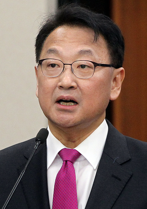 기획재정부, 유일호 경제부총리 내정자 청문회 준비 돌입