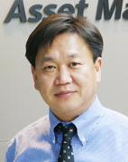 존 리 대표, 임직원 승진자 광고한 사연