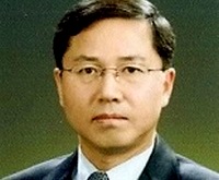 임영진 신한은행 부행장, 신한지주 부사장