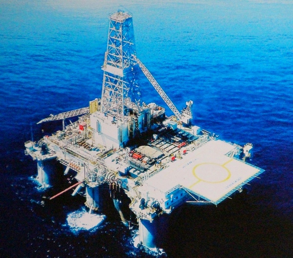 지난해 세계 경기가 악화되면서 국내 건설 업체의 해외 플랜트 수주액이 급감했다. 국내 한 조선업체가 건설중인 해양 광구 공사 현장. 정수남 기자