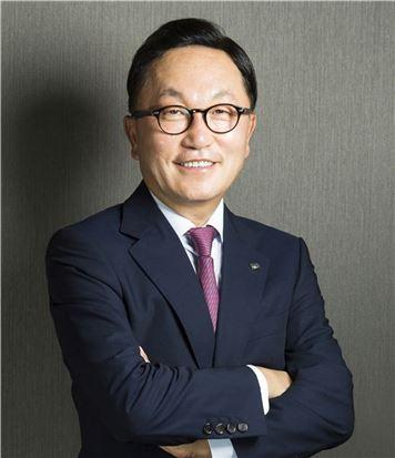 박현주 미래에셋 회장 "한국 자본시장 역사에 새로운 이정표 세울 것"