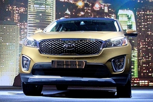 기아차 쏘렌토는 ‘검사외전’서 벤츠와 함께 가장 많은 홍보 효과를 얻는다. 사진은 신형 쏘렌토. 정수남 기자