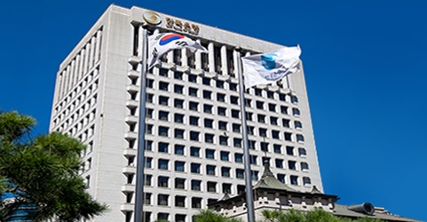 오늘 금통위, 기준금리 동결 전망 우세