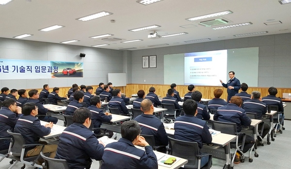 쌍용차의 복직, 신규 직원들이 인재개발원에서 실무 교육을 받고있다. 쌍용차 제공
