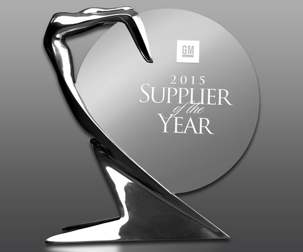 우수협력사 트로피. 한국GM 제공