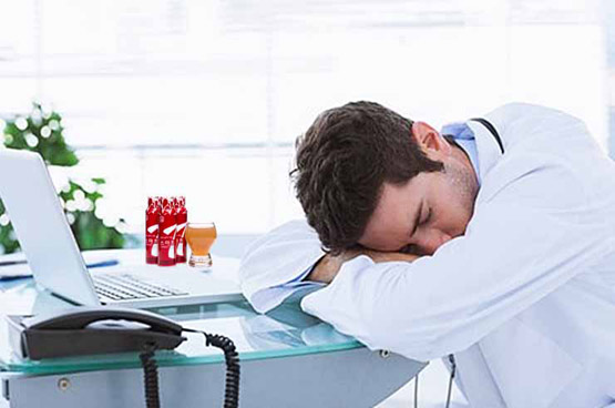 식곤증, 쏟아지는 잠에 '에너지드링크'가 도움될까
