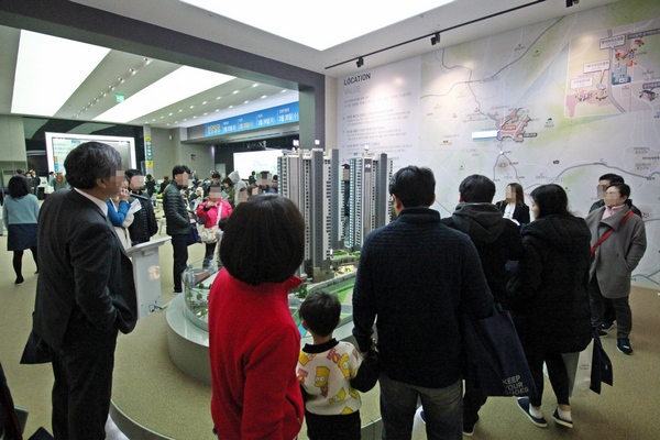 △은평스카이뷰자이 내방객./제공=GS건설